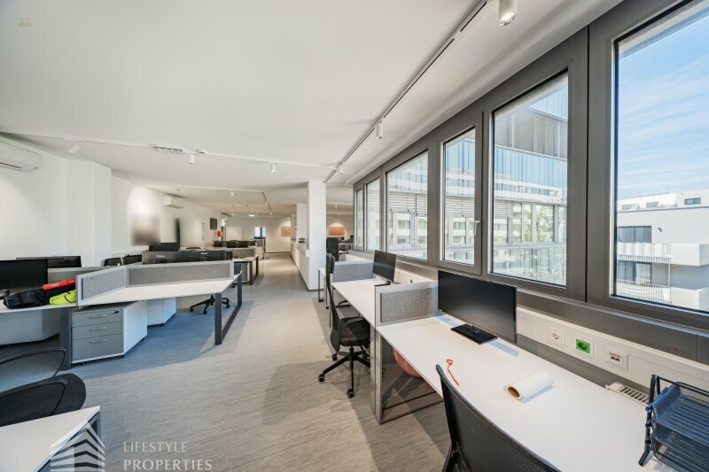 Thumbnail von Attraktives 10-Zimmer Büro/Praxis Nähe Enkplatz