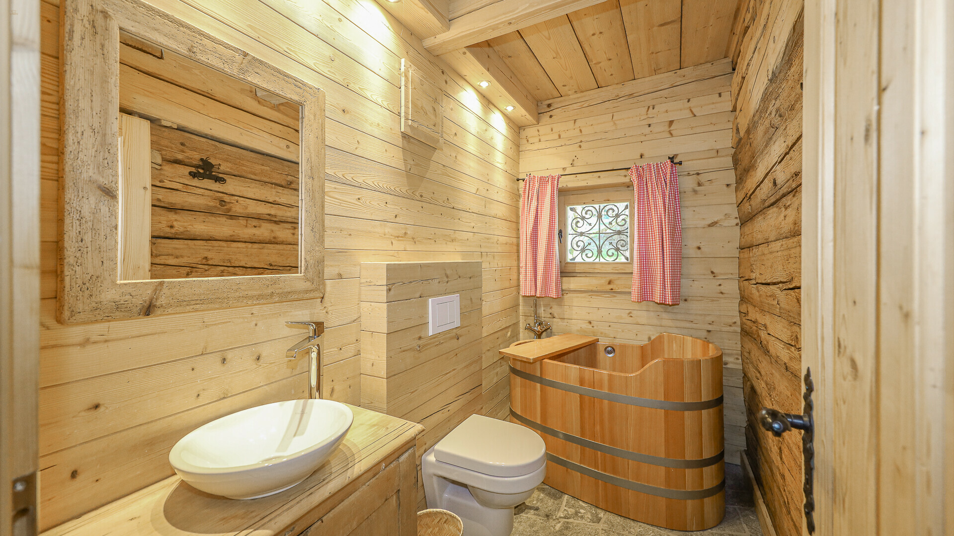 Thumbnail von Exklusives Bauernhaus mit Freizeitwohnsitz