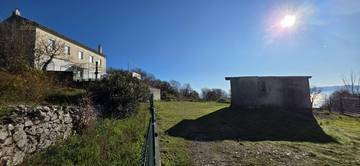 Thumbnail von Haus zur Renovierung - mit großem Potenzial