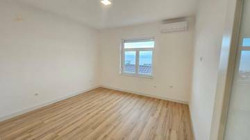 Thumbnail von Renovierte Wohnung in zentraler Lage mit schönem Blick auf das Meer