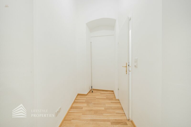 Thumbnail von Frequentiertes Geschäftslokal-Büro, Nähe Lidlpark