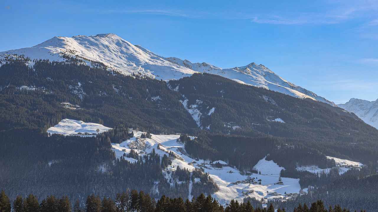 Complesso di appartamenti di lusso in una posizione soleggiata unica