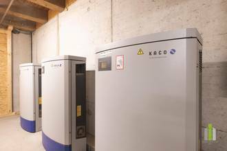 Thumbnail von Vielseitige Gewerbeimmobilie: Büro-, Werkstätten-, Lager- & Ausstellungshalle in OÖ!!