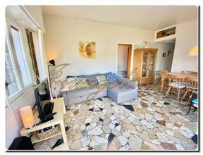 Thumbnail von Super Seeblick und große Terrasse zeichnen diesen Bungalow aus.