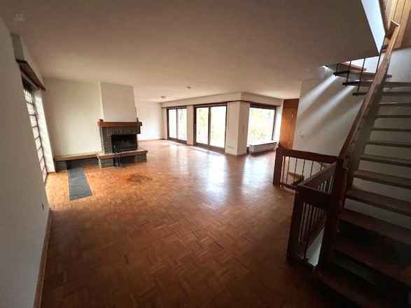 Bezugsfreies EFH mit Einliegerwohnung nahe der Pfaueninsel