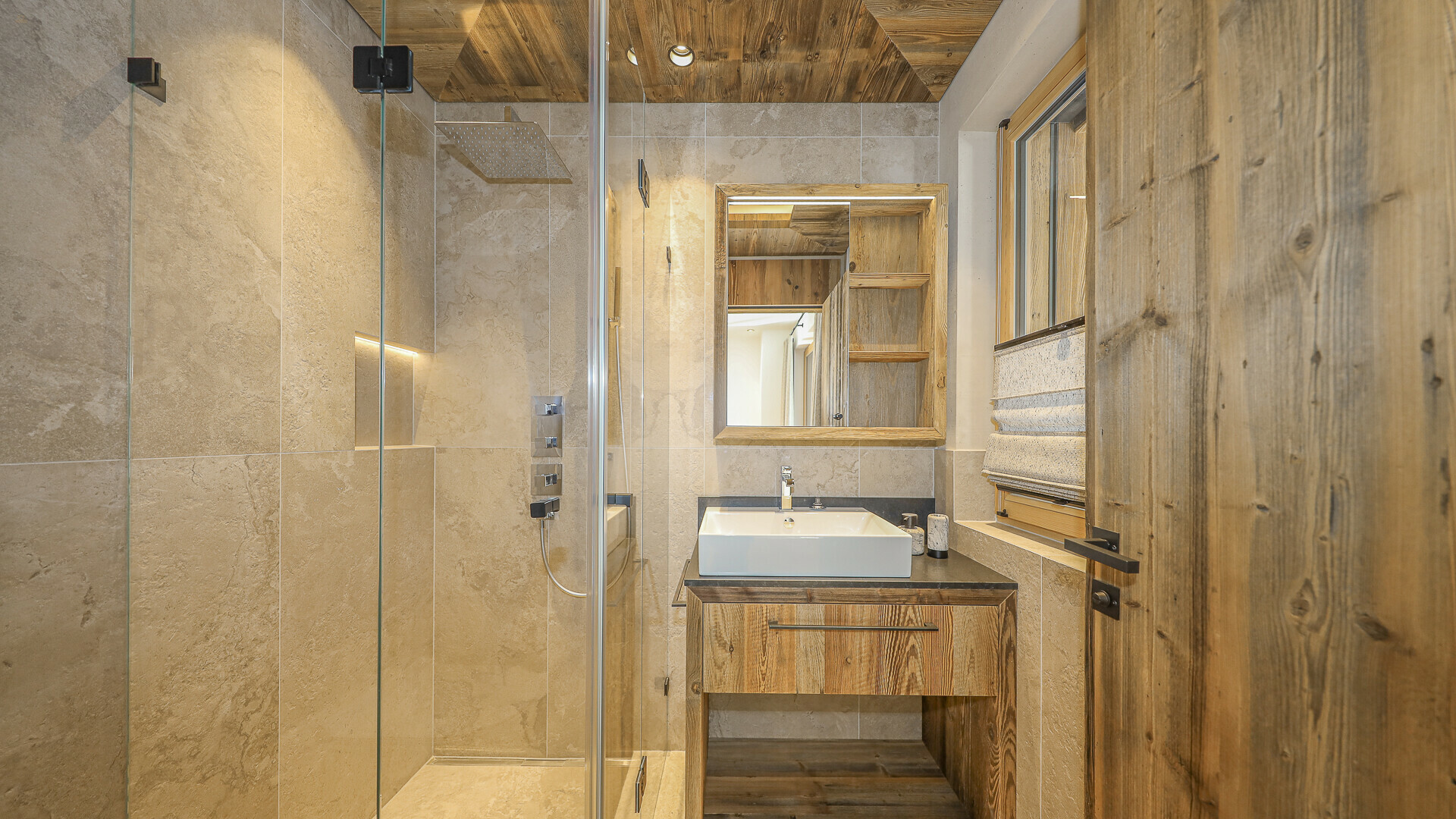 Thumbnail von Luxuschalet mit Pool in Toplage am Fuße des Wilden Kaiser