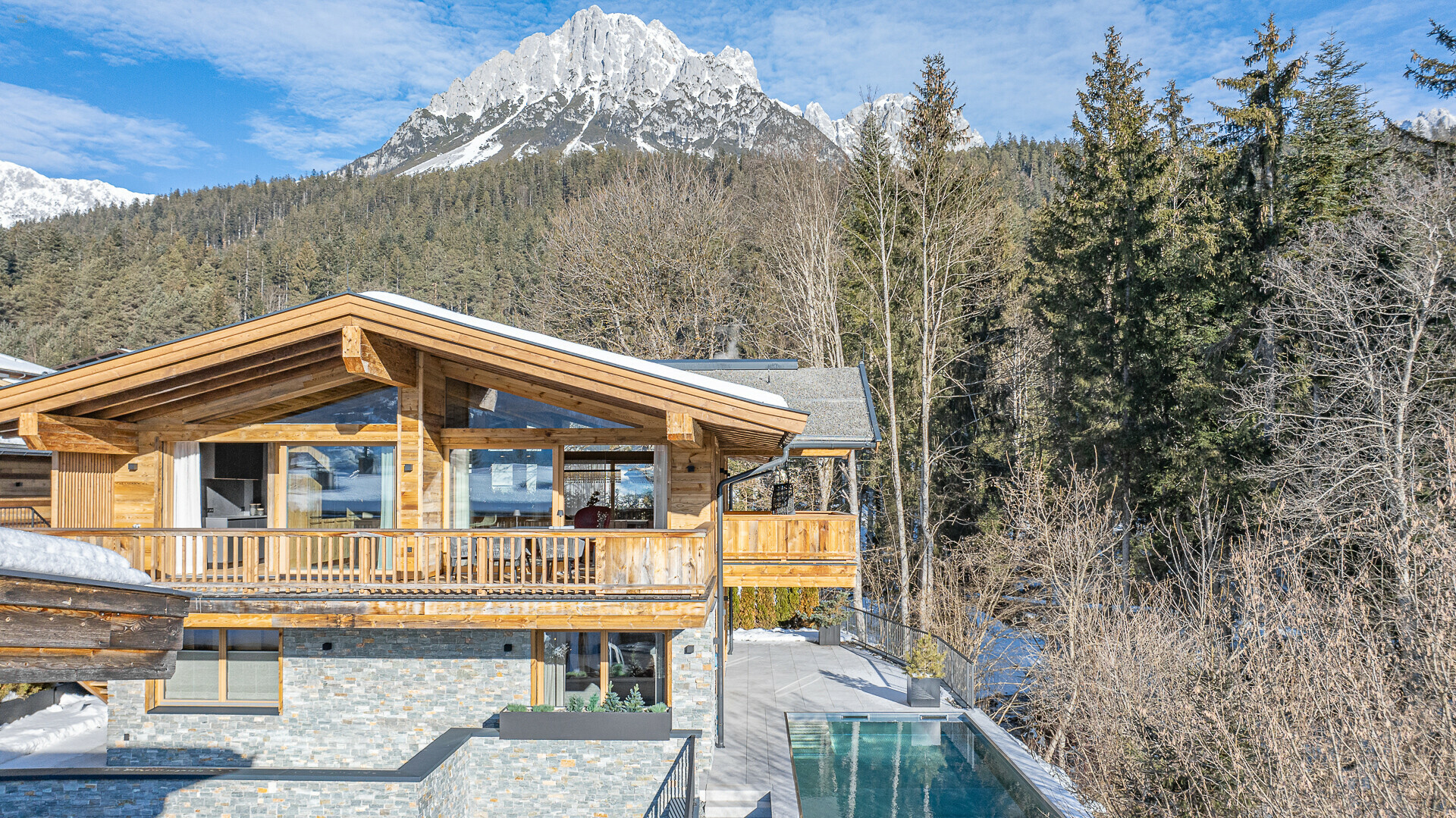 Thumbnail von Luxuschalet mit Pool in Toplage am Fuße des Wilden Kaiser