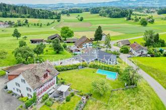 Thumbnail von Ein Anwesen mit Perspektive