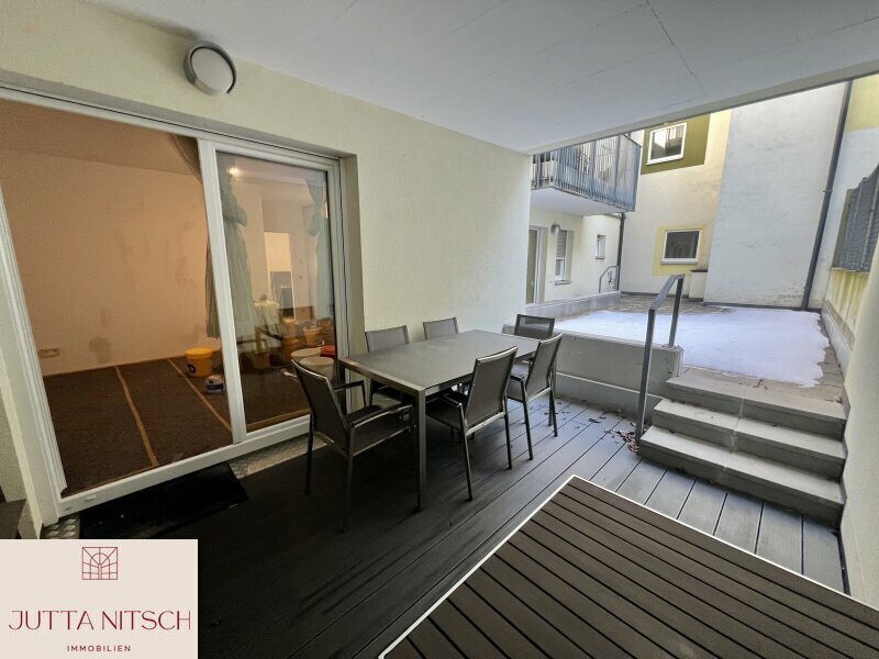 Thumbnail von Barrierefreie Gartenwohnung mit zwei Terrassen und zwei Garagenplätzen - Gießhübl Zentrum