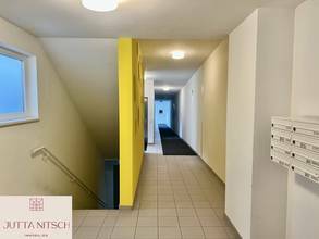 Thumbnail von Barrierefreie Gartenwohnung mit zwei Terrassen und zwei Garagenplätzen - Gießhübl Zentrum