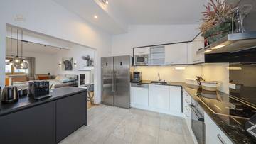 Thumbnail von Hochwertiges Penthouse mit traumhaftem Bergblick