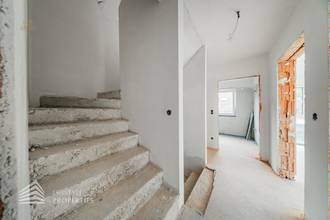 Thumbnail von Belagsfertiges Reihenhaus mit Garten & Dachterrasse in ruhiger, zentraler Lage von Wien-Simmering