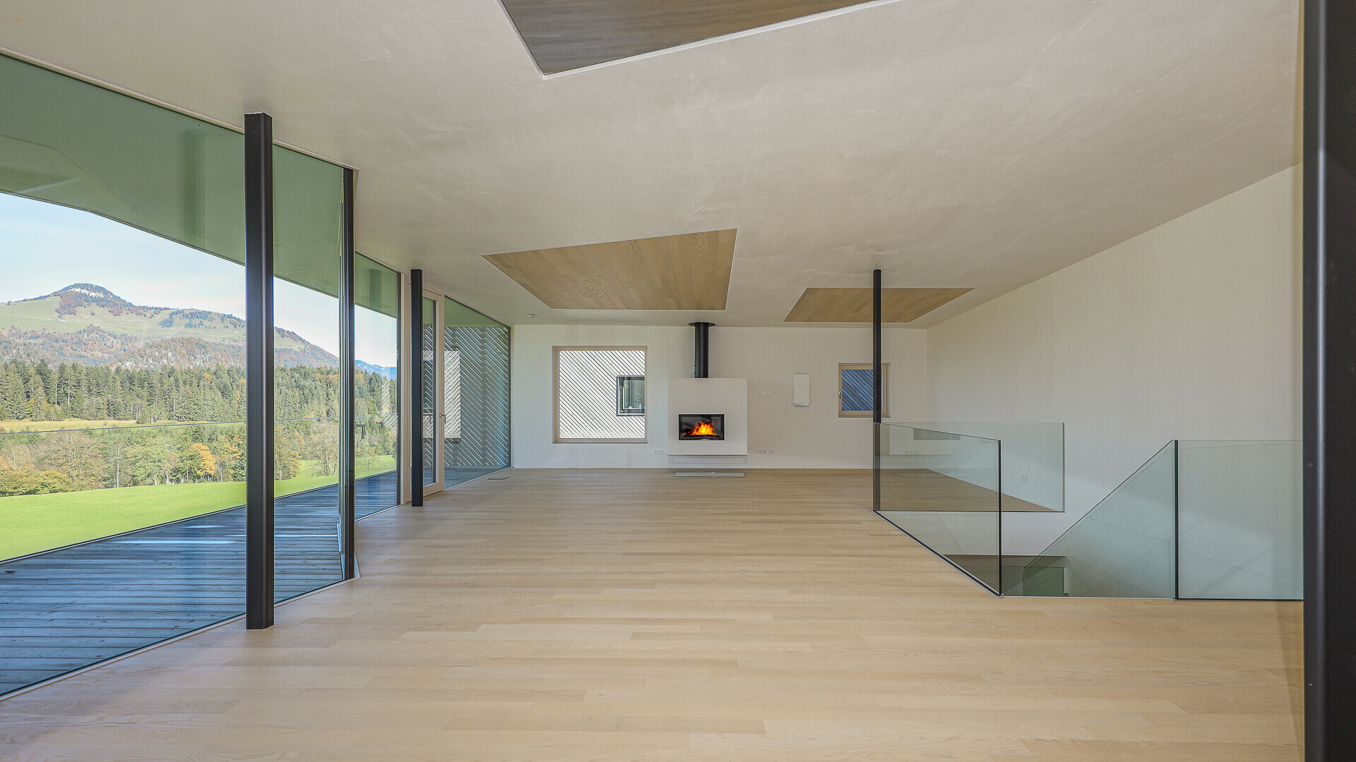 Thumbnail von Architektenvilla mit Pool und unverbaubarer Aussicht