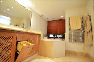 Thumbnail von Luxus-Wohnung in New Golden Mile R2779304