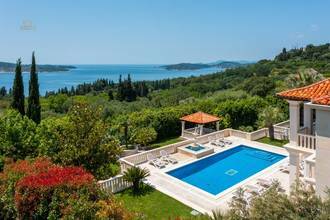 Thumbnail von Stilvolle Luxusvilla mit Panorama-Meerblick