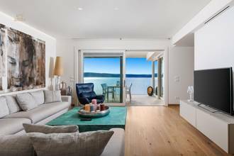 Thumbnail von Moderne Villa am Meer in Panorama-Lage