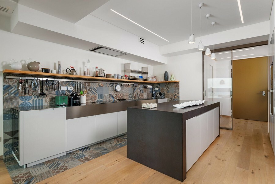 Thumbnail von Moderne Villa am Meer in Panorama-Lage