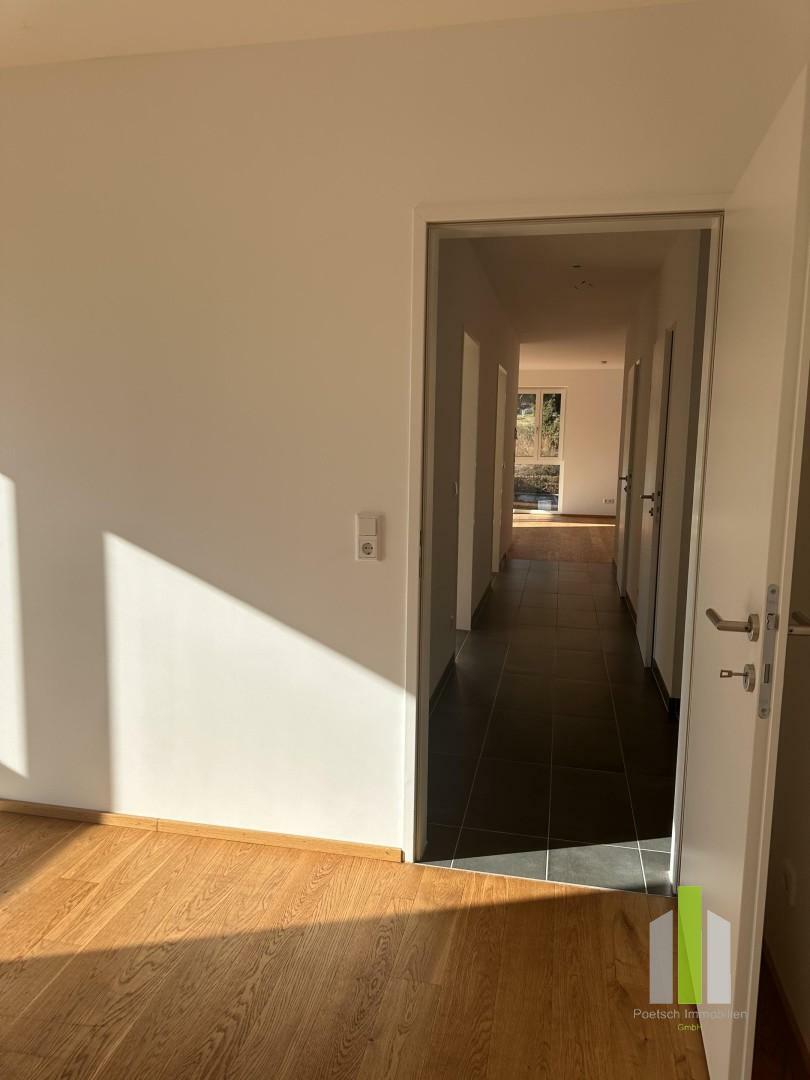 Thumbnail von Lichtdurchflutete 4-Zimmer-Terrassenwohnung mit Blick ins Grüne