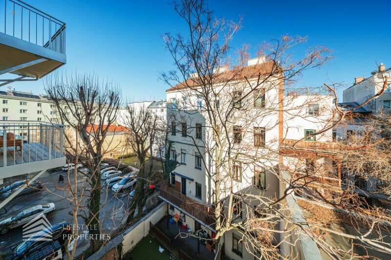 Thumbnail von Ruhiger Innenhofblick trifft Citynähe – stilvolle 2 Zimmer Altbauwohnung im 3. Liftstock
