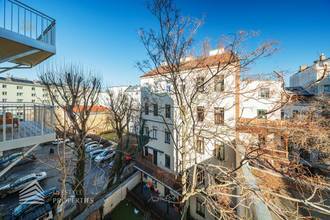Thumbnail von Ruhiger Innenhofblick trifft Citynähe – stilvolle 2 Zimmer Altbauwohnung im 3. Liftstock