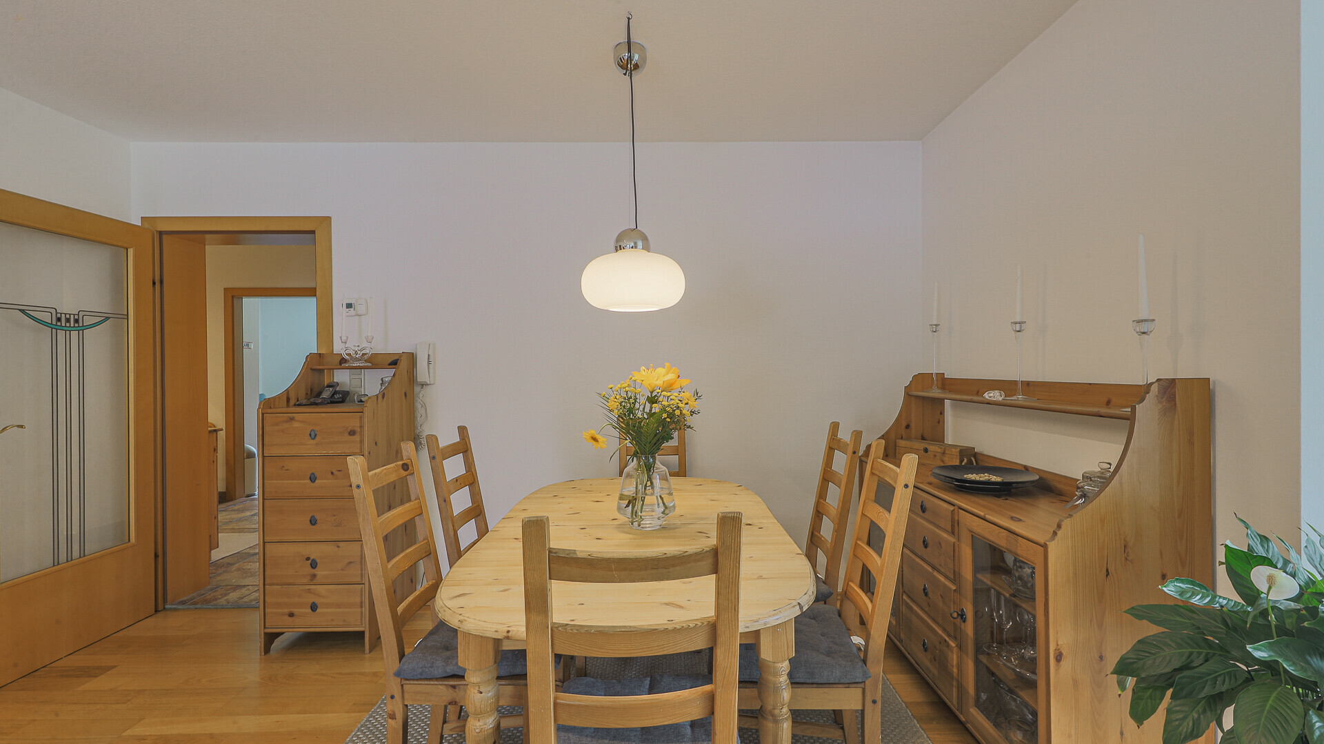 Thumbnail von Großzügige Wohnung in zentrumsnaher Ruhelage