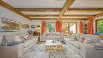 Thumbnail von Altbestand mit Potenzial in prominenter Toplage auf der Bichlalm