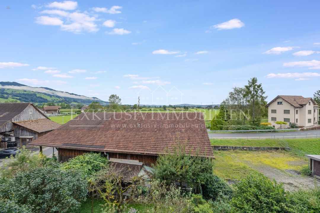 Helle Wohnung mit intelligentem Grundriss und naturnaher Lage