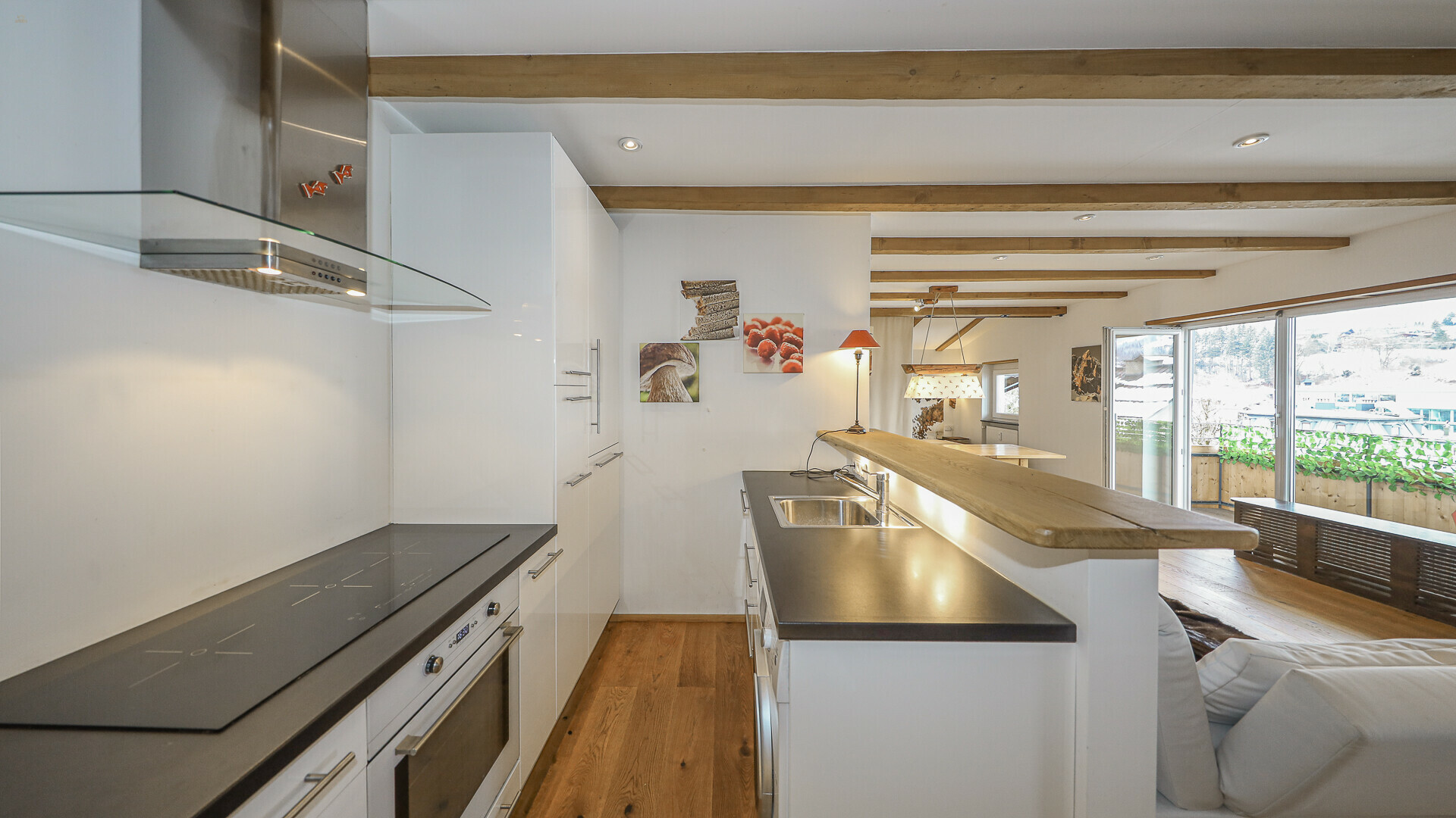 Thumbnail von Dachgeschosswohnung im Zentrum mit Panorama-Ausblick