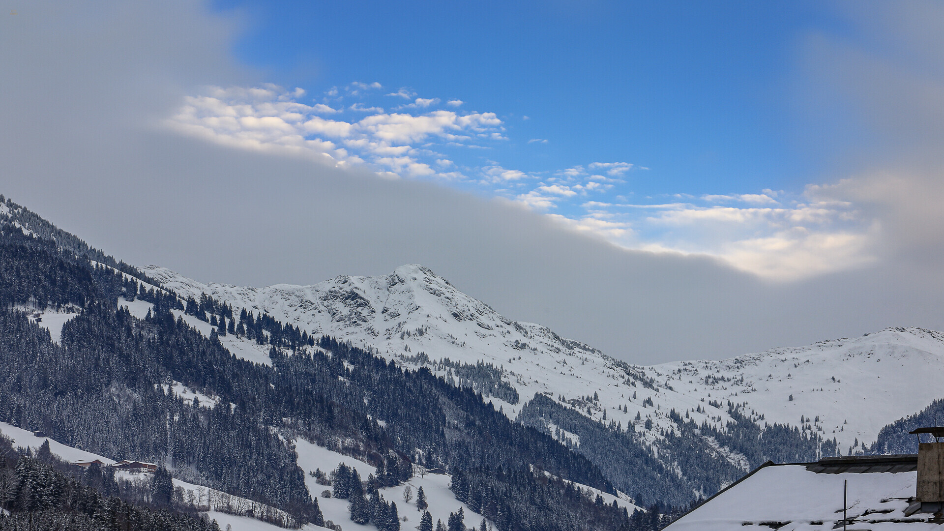 Thumbnail von Dachgeschosswohnung im Zentrum mit Panorama-Ausblick