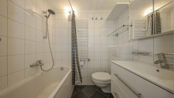 Thumbnail von Dachgeschosswohnung im Zentrum mit Panorama-Ausblick