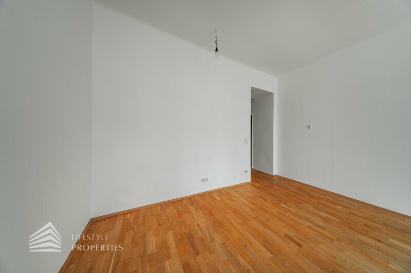 Thumbnail von Charmante 2-Zimmer-Altbauwohnung mit idyllischem Eigengarten – urbanes Wohnen mit Rückzugsqualität