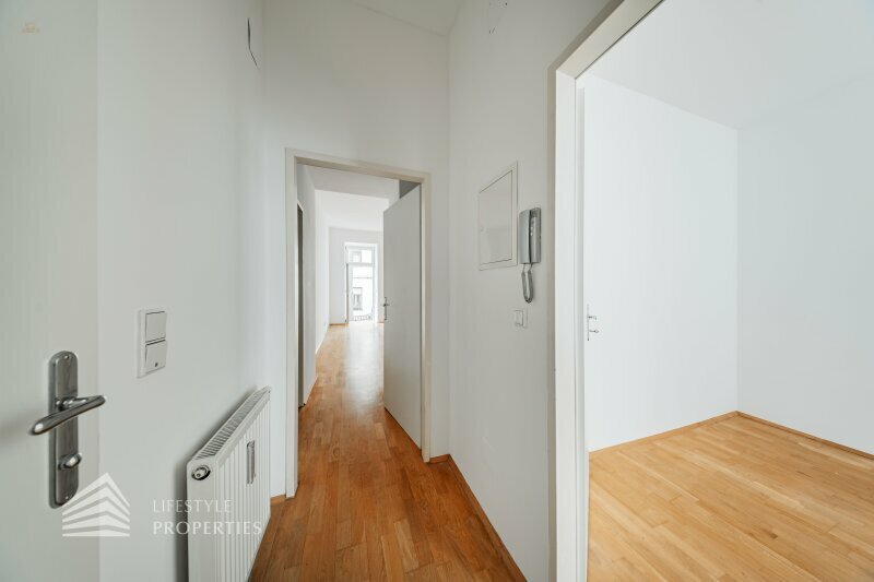 Thumbnail von Charmante 2-Zimmer-Altbauwohnung mit idyllischem Eigengarten – urbanes Wohnen mit Rückzugsqualität