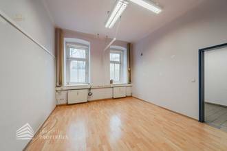 Thumbnail von Prostorná kancelář se 3 místnostmi, velkými skladovacími prostory a vlastním vjezdem, v blízkosti Landstraße