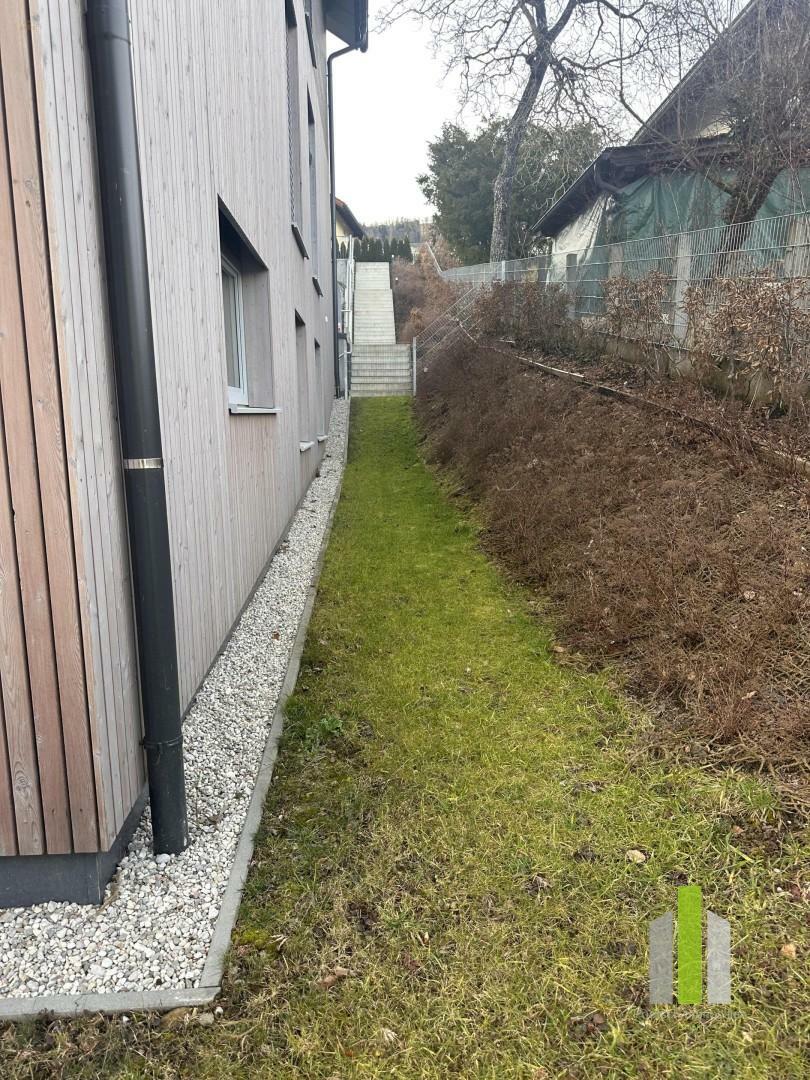 Thumbnail von Leben in Seenähe – Moderne 2-Zimmer-Wohnung mit Terrasse & Grünstreifen