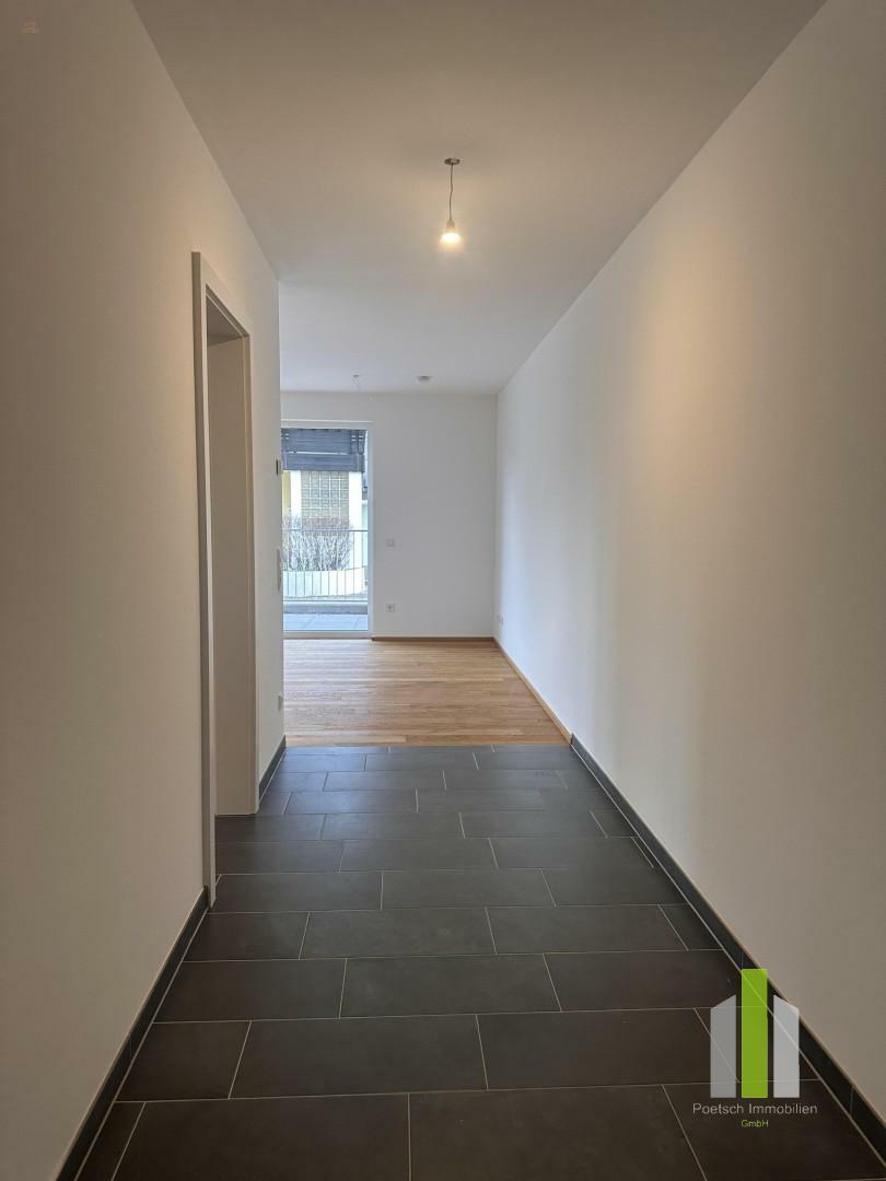 Thumbnail von Leben in Seenähe – Moderne 2-Zimmer-Wohnung mit Terrasse & Grünstreifen