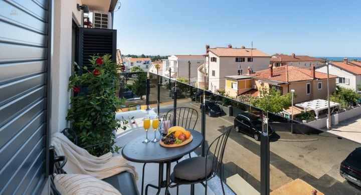 Möblierte Wohnung mit Meerblick