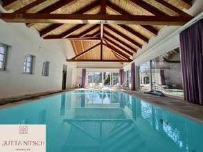 Thumbnail von Extravagante Luxusvilla mit Sauna und Hallenbad - am Waldrand von Gießhübl mit Wienblick