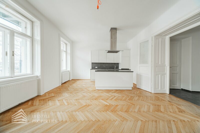 Thumbnail von Grosszügige helle 2-Zimmer Altbau-Wohnung in zentraler Lage