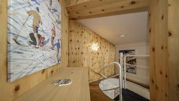 Thumbnail von Dachgeschosswohnung mit Turmzimmer und Panorama-Ausblick