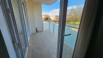 Thumbnail von Modernes Appartement mit Dachterrasse und Meerblick