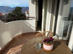 Thumbnail von Wohnung mit Blick auf Stadt und Meer