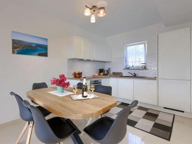 Thumbnail von Haus mit Pool und Meerblick, Region Labin