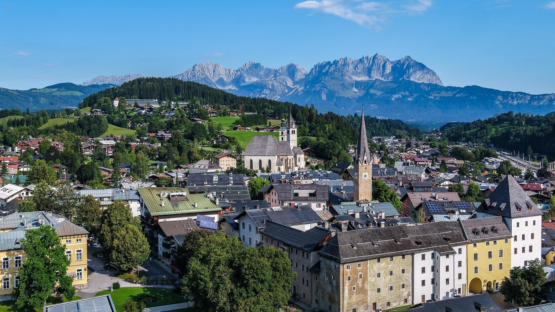 Thumbnail von Новостройка вилла с внутренним бассейном в лучшем районе