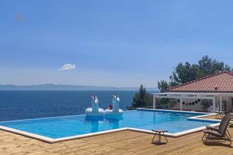 Thumbnail von Mediterranes Haus in außergewöhnlicher Lage direkt am Meer, Insel Hvar