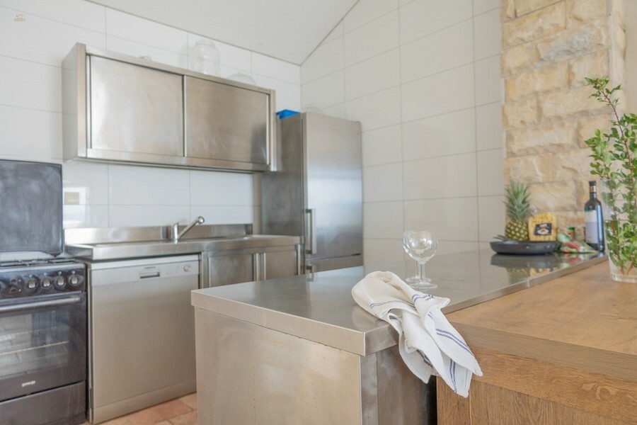 Thumbnail von Mediterranes Haus in außergewöhnlicher Lage direkt am Meer, Insel Hvar