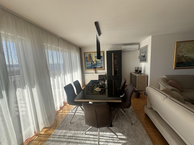 Thumbnail von Große Wohnung mit schönem Meerblick