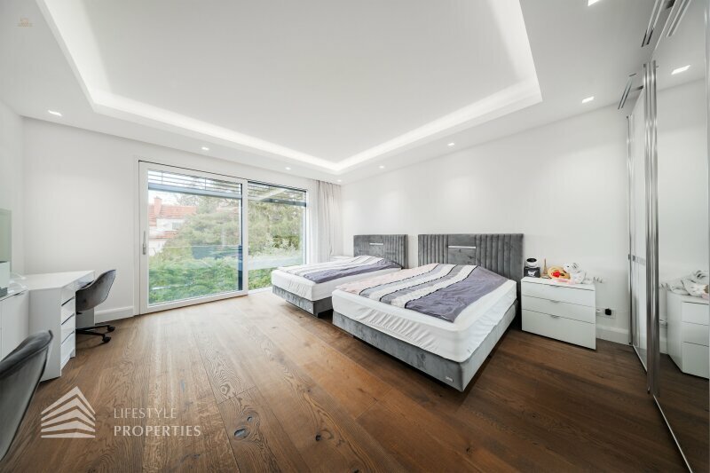 Thumbnail von Grandiose Luxusvilla mit Pool - Ihr Rückzugsort Nähe Wienerberg