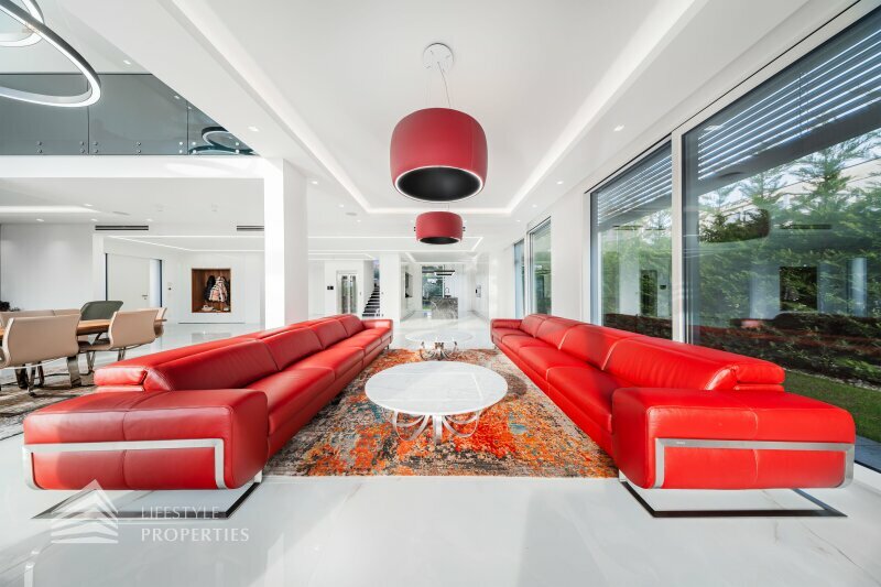 Thumbnail von Grandiose Luxusvilla mit Pool - Ihr Rückzugsort Nähe Wienerberg