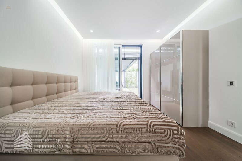 Thumbnail von Grandiose Luxusvilla mit Pool - Ihr Rückzugsort Nähe Wienerberg