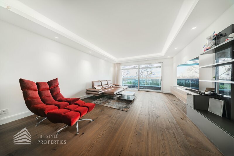 Thumbnail von Grandiose Luxusvilla mit Pool - Ihr Rückzugsort Nähe Wienerberg